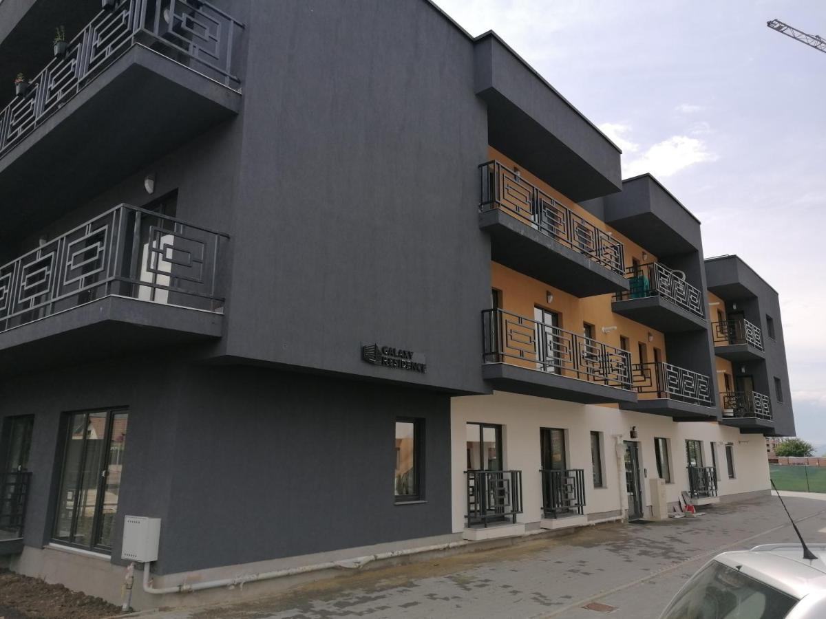 Ama Apartament Cu Terasa 50 Mp & Parcare Brasov Exterior photo